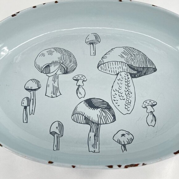 Vintage Block Hearthstone Cast Iron Oval Baking Dish With Mushroom Design - Picture 3 of 6